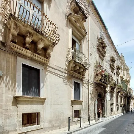 Quiet Loft In Ortigia Holiday home