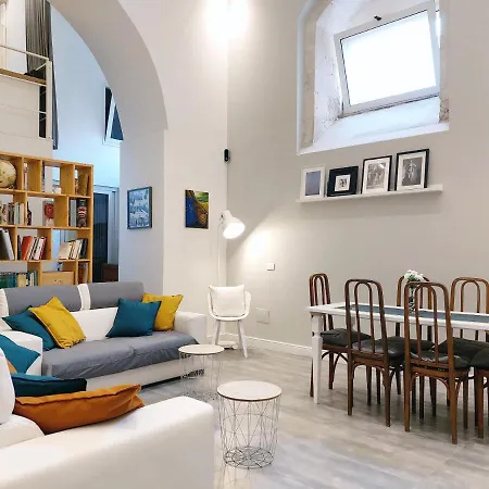 Quiet Loft In Ortigia Syracuse